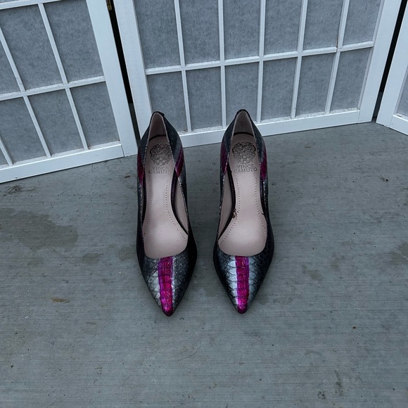 Vince Camuto Harty Striped Metal Snake Heels - Picture 1 of 7